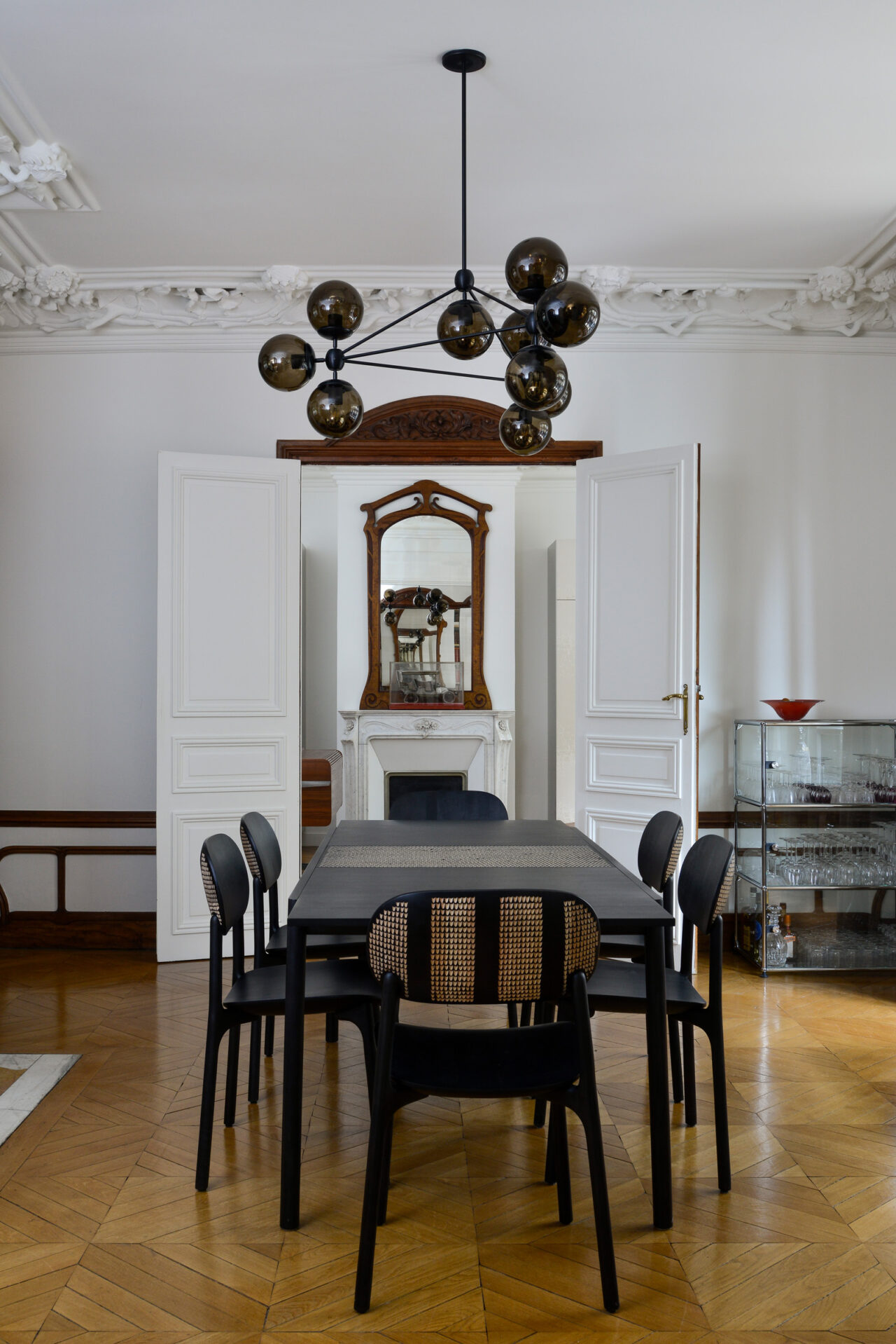 Art Nouveau Apartment ZANAT